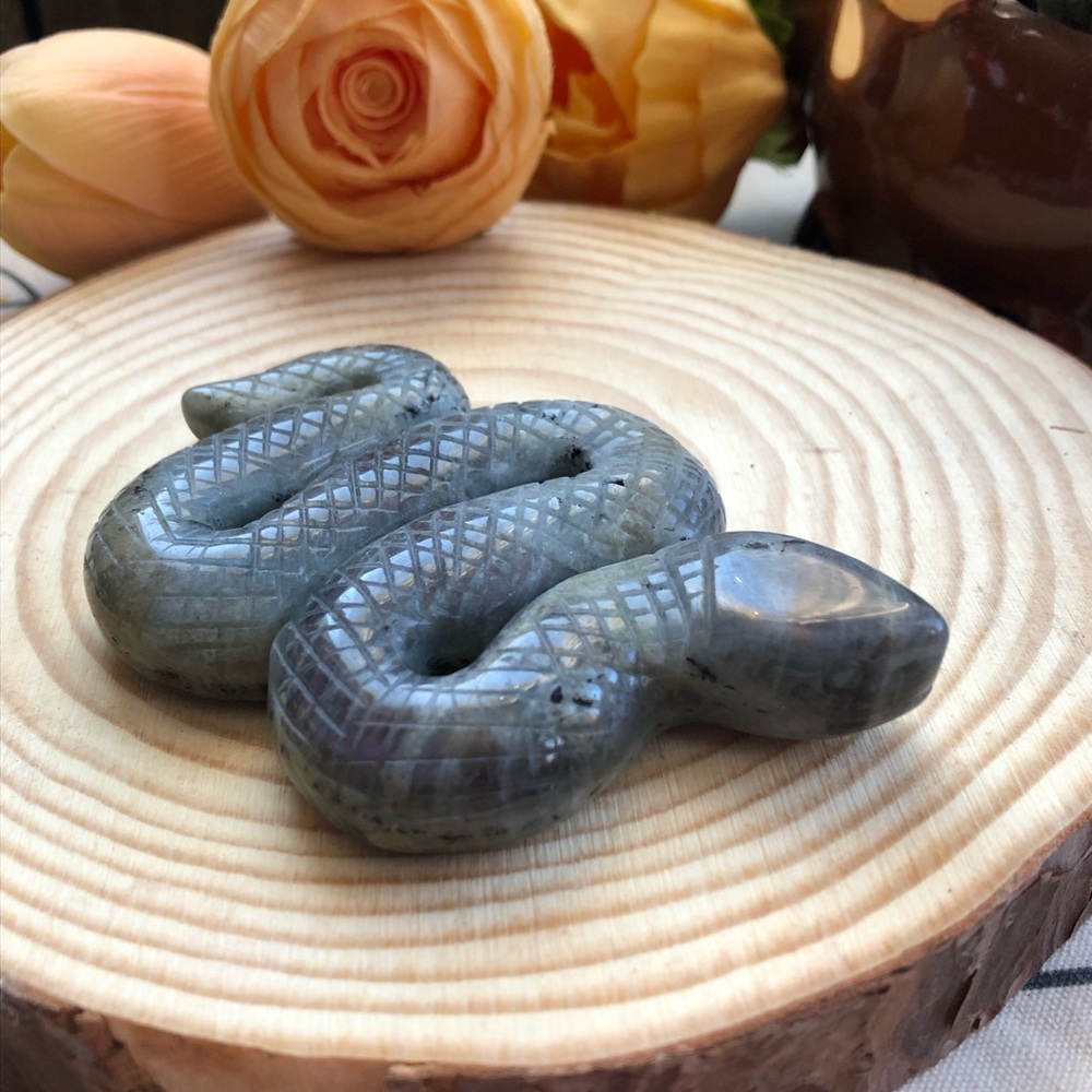 Labradorite Crystal Snake - Picture 5 of 15